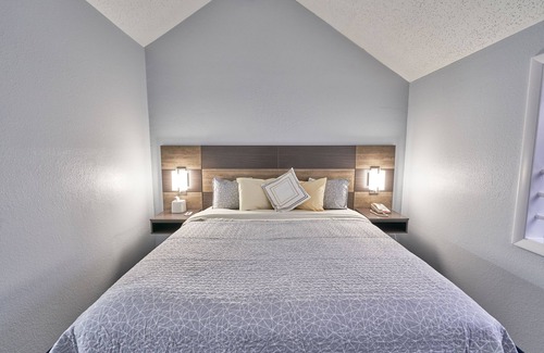 Teaticket House | Charming 2-bedroom hotel suites with GYM, WIFI Breakfast in delightful Falmouth