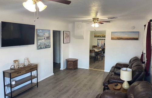 Safford House | Charming 2-bedroom house in Safford, AZ with AC, Wi-Fi