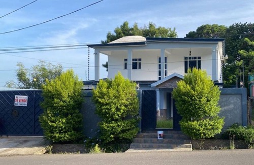 Imbert House | Charming 2-bedroom house with AC, WiFi in delightful countryside