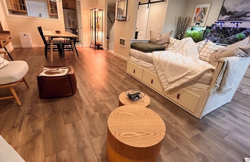 SeaTac House | Charming 2-bedroom townhome that sleeps 6 comfortably near SeaTac Intl. Airport