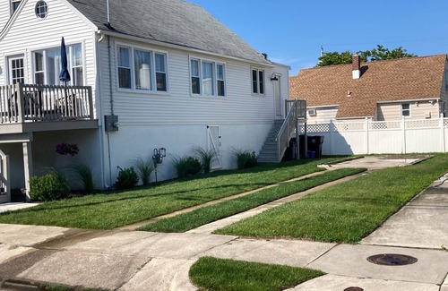 Ventnor City House | Charming 2-bedroom house in peaceful Ventnor City with AC, WiFi