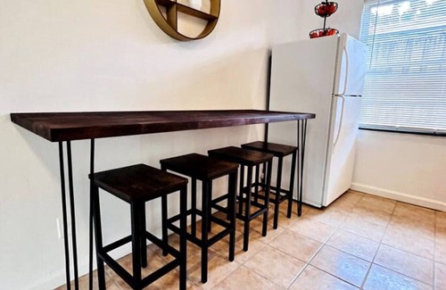 Poinsettia Heights Condo | Charming 2 BR Condo - near Beach, downtown, airport
