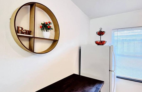 Poinsettia Heights Condo | Charming 2 BR Condo - near Beach, downtown, airport
