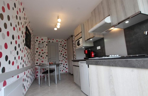 Baupte Cottage | Charming 2-person cottage with garden, private parking near the greenway