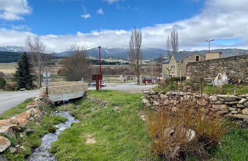 Real House | Charming 2-Room House for 4 Near Ski Resorts in Formiguères