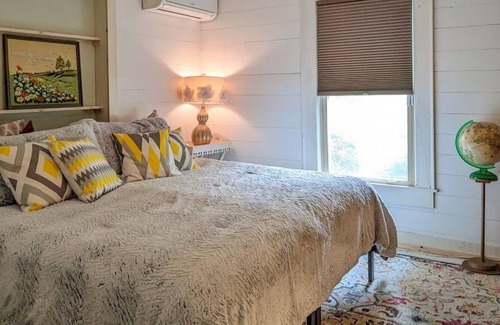 Vilas Other | Charming 22 Acre 1930's Farmhouse 10 min. from Boone, SKI App in 20 min.!