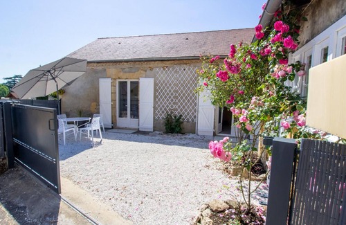Calviac-en-Perigord Cottage | Charming 2BR Cottage in Dordogne Village with Modern Amenities and Private Courtyard