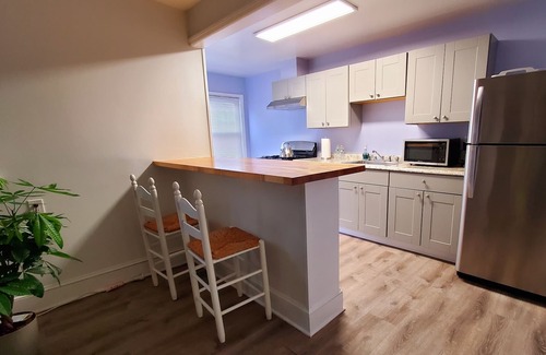 Cove - East Side - Shippan Condo | Charming 2bed, 2 baths apt 5min from the beach!