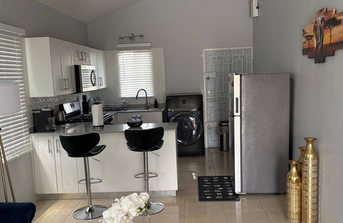 Portmore House | Charming 2bedroom home in gated community close to Hellshire beach.