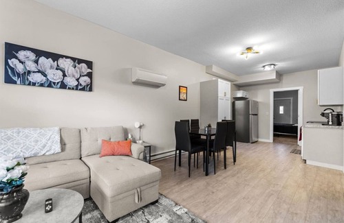 West Central Apartment | Charming 2BR – 2-Min Walk to Downtown Attractions