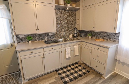 Wausau House | Charming 2BR Home Mins from Rib Mt & Hospital/Pet friendly