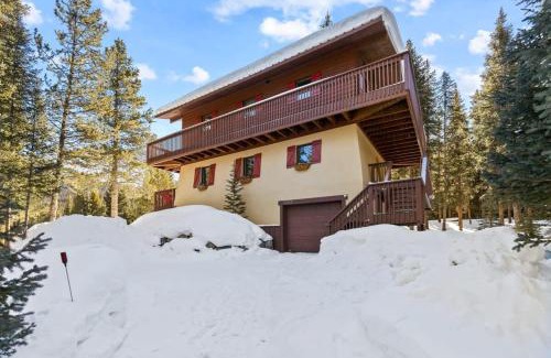 Breckenridge House | Charming 2BR Mountain Getaway Near Hiking Trails