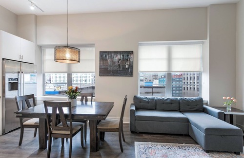 Central Business District Apartment | Charming 2BR Retreat Steps from the French Quarter