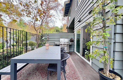 Thousand Oaks House | Charming 3-bdrm house, with gorgeous deck in Westlake Village