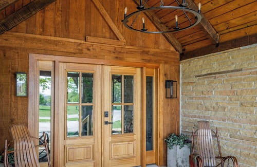 Sparta Cottage | Charming 3-bed 3-bath, country cottage, fully renovated, on the edge of town.