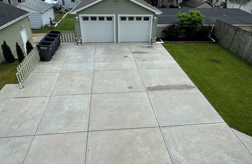 Sheboygan House | Charming 3-bedroom 3 Bathroom house in Sheboygan with AC, WiFi, & Amenities