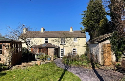 Chepstow Cottage | Charming 3-bedroom cottage in historic Chepstow