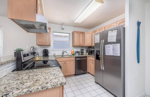 Crystal Shores Cottage | Charming 3-bedroom cottage in fantastic Destin Beach and Pool