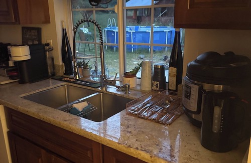 Lakebay House | Charming 3-bedroom country house with game room and WiFi in peaceful Home.