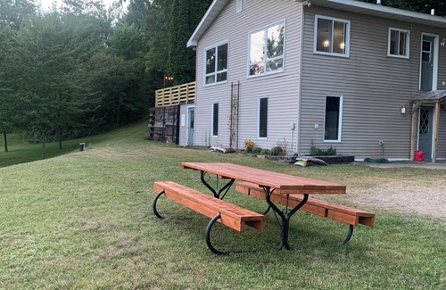 Rock Falls House | Charming 3-bedroom fully renovated house in peaceful country setting