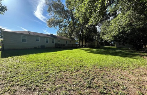 Enterprise House | Charming 3-bedroom house with AC and WiFi in lovely Enterprise.