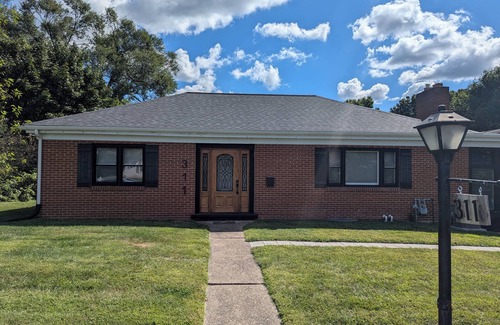 Rutherford House | Charming 3-bedroom home 11 minutes from Hershey Park