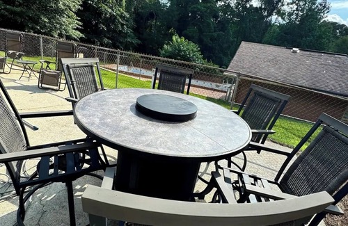 Jonesboro House | Charming 3-bedroom house with AC, fitness room in awesome Jonesboro