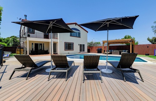 Bay Ho House | Charming 3-bedroom house with large pool in brilliant San Diego