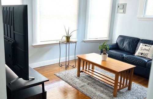 Alameda House | Charming 3-bedroom house in excellent Alameda with AC, WiFi