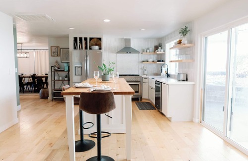 Grants Pass House | Charming 3-bedroom home in peaceful Grants Pass