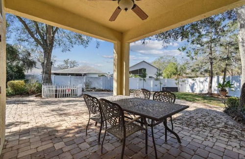 Stagecoach Village House | Charming 3-bedroom Centrally Located Luxury Home in Land o Lakes