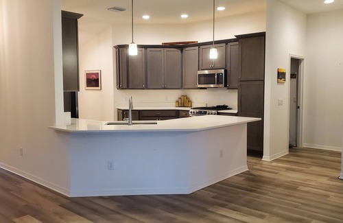 Okahumpka House | Charming 3-bedroom house in fabulous The Villages with AC, Pet Friendly