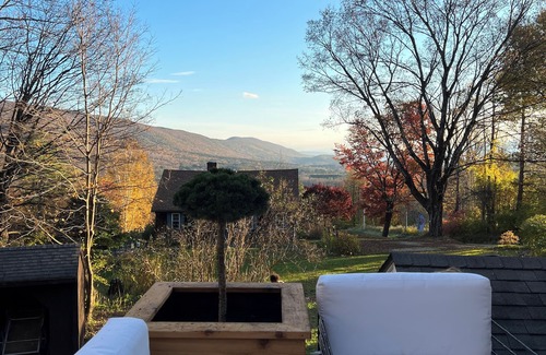 Stamford House | Charming 3-bedroom Vermont house with outdoor Sauna and Mountain Views