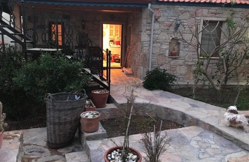 Emecik Villa | Charming 3-bedroom villa with WiFi and AC in DATÇA MUĞLA TURKEY