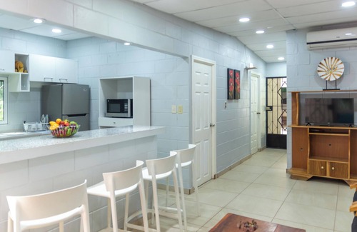 El Porvenir Other | Charming 3-bedrooms house with AC, WiFi in La Libertad 15 Minutes from Airport