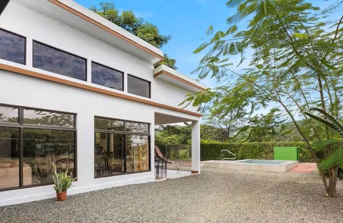 Veintisiete de Abril Villa | Charming 3-bedroom villa With Private Pool & Close to the Tamarindo Beach