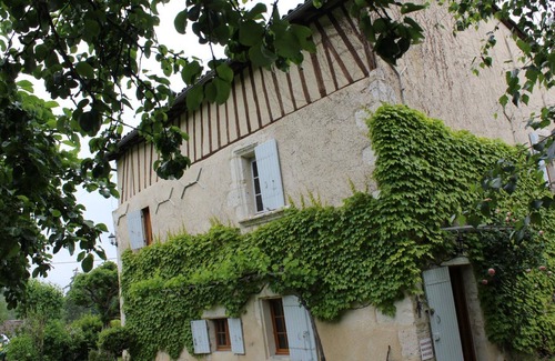 Eymet Cottage | Charming 4-Bed Countryside House near Eymet with Garden, BBQ, and River Access