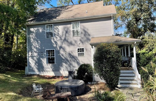 Woolen Mills House | Charming 4-bedroom Woolen Mills house close to Monticello in Charlottesville
