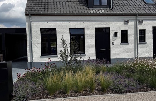 Uitbergen Cottage | Charming 4-bedroom cottage in brilliant Berlare with WiFi