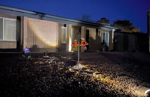 Groves Lincoln Park House | Charming 4-bedroom house with private pool