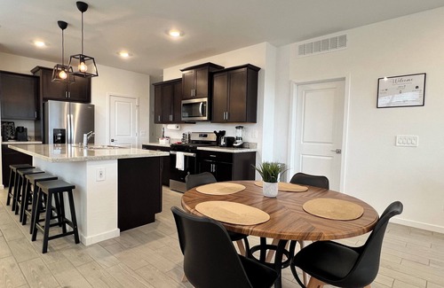 Casa Grande House | Charming 4-bedroom house with WiFi, AC in delightful Casa Grande