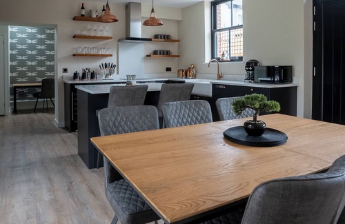 Pimperne Villa | Charming 4-bedroom villa in enchanting Pimperne with WiFi