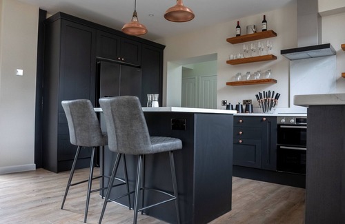 Pimperne Villa | Charming 4-bedroom villa in enchanting Pimperne with WiFi