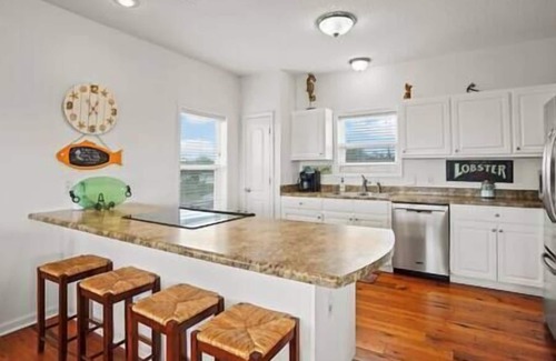 Port St. Joe House | Charming 4BD Beach House-Pet Friendly-Fenced in Pool-Fire Pit-Gorgeous Views!