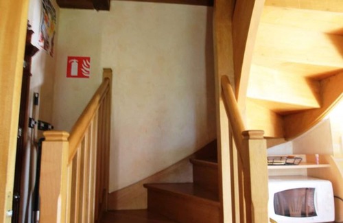 Le Parc Cottage | Charming 5-Person Cottage with Terrace, Garden, and Bikes - Pet Friendly