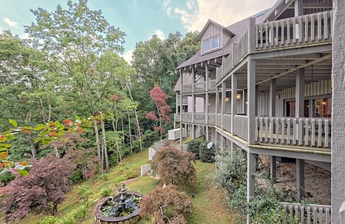 Dillard Cabin | Charming 8-bedroom cabin in marvelous Sky Valley