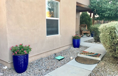 Santa Fe House | CHARMING ADOBE SANTA FE HOUSE 3BR 2BA