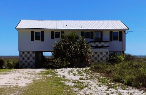 Alligator Point House | Charming Alligator Point "Old Florida” Beach Cottage