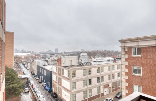 Allston Apartment | Charming Allston 2BR, nr Boston U & Green Line, by Blueground