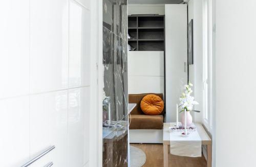 18th Arrondissement Hotel | Charming and Compact Studio-Jules Joffrin - Montmartre
